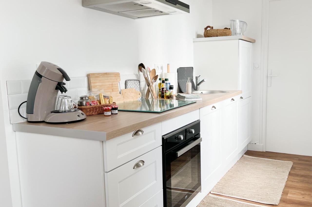 Chez Jeannette, Appartement Entre Centre Et Plages กงการ์โน ภายนอก รูปภาพ